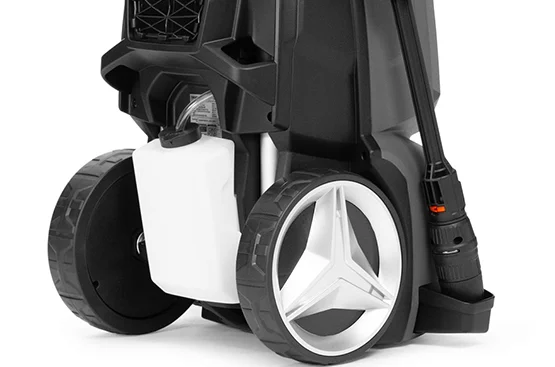 Wbudowany zbiornik na detergent