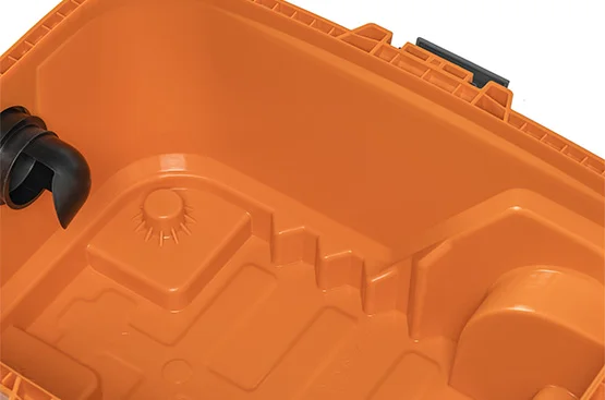 Zbiornik z wytrzymałego plastiku