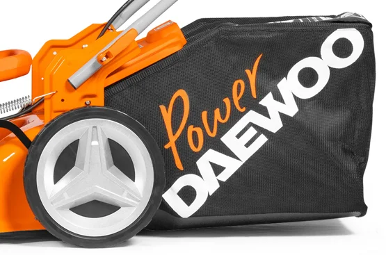 Pojemny kosz na trawę